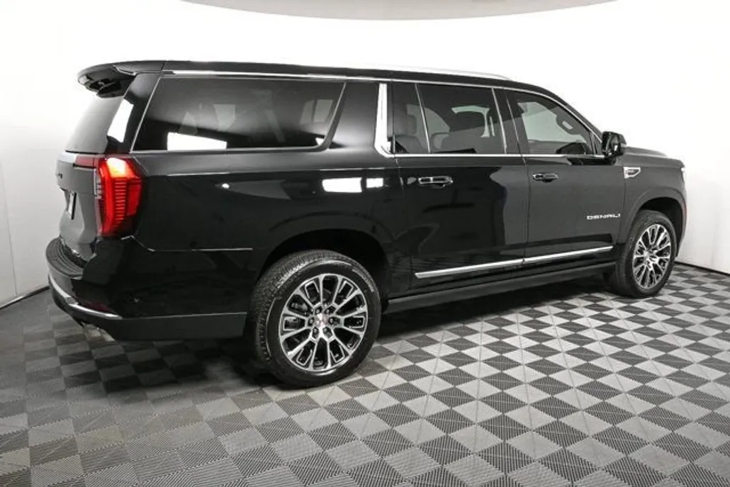 2026 Gmc Yukon XL Denali photo 1