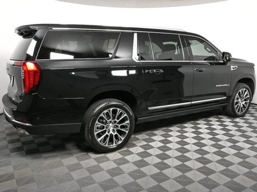 2026 Gmc Yukon XL Denali photo 1