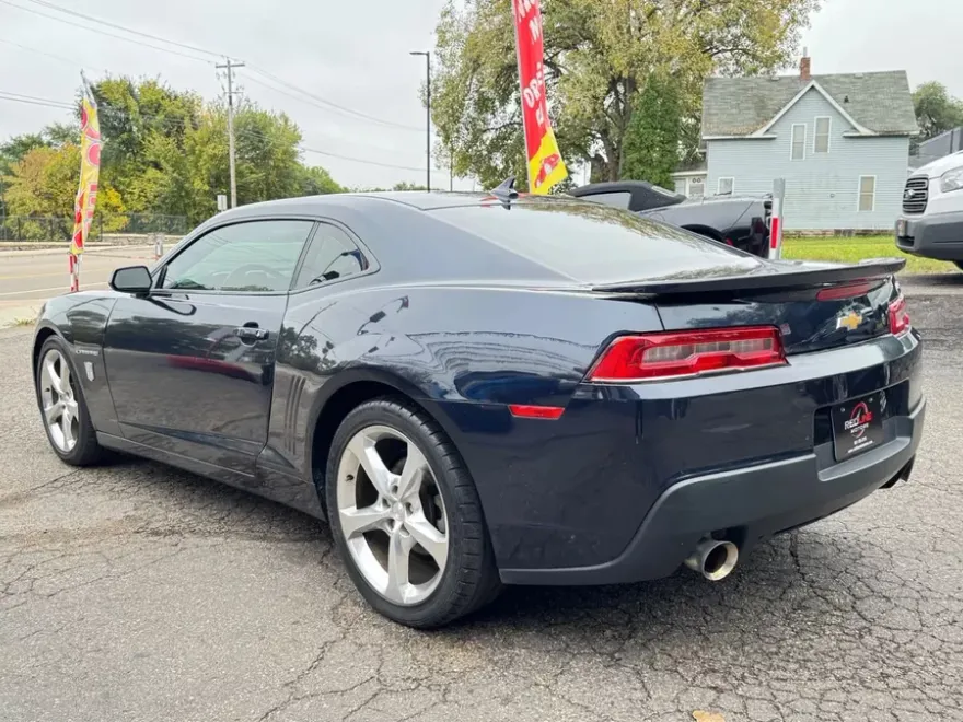 2015 Chevrolet Camaro Coupe photo 1