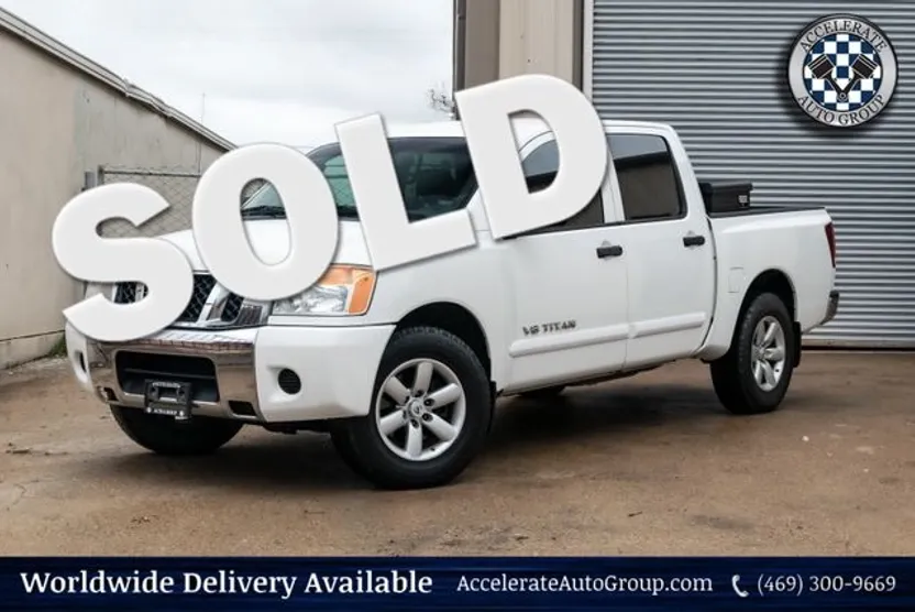 2009 Nissan Titan SE photo 1