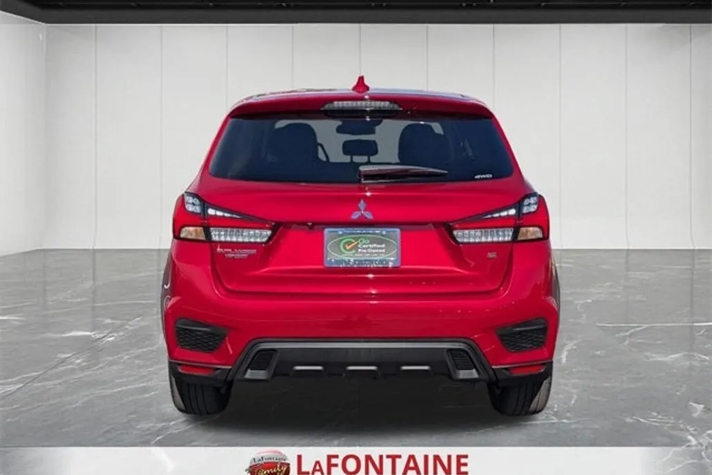 2024 Mitsubishi Outlander Sport ES photo 1