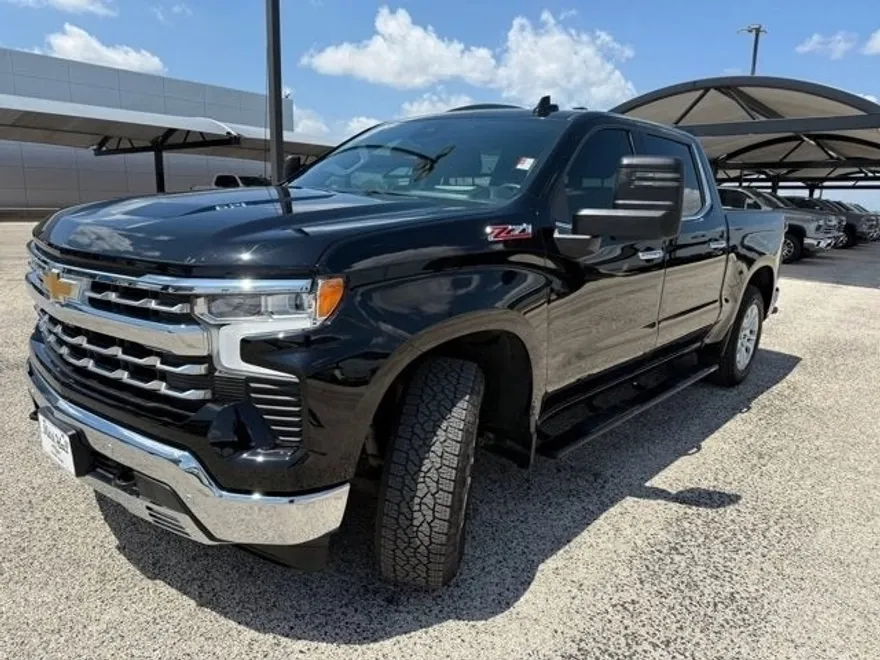 2024 Chevrolet Silverado 1500 LTZ photo 1
