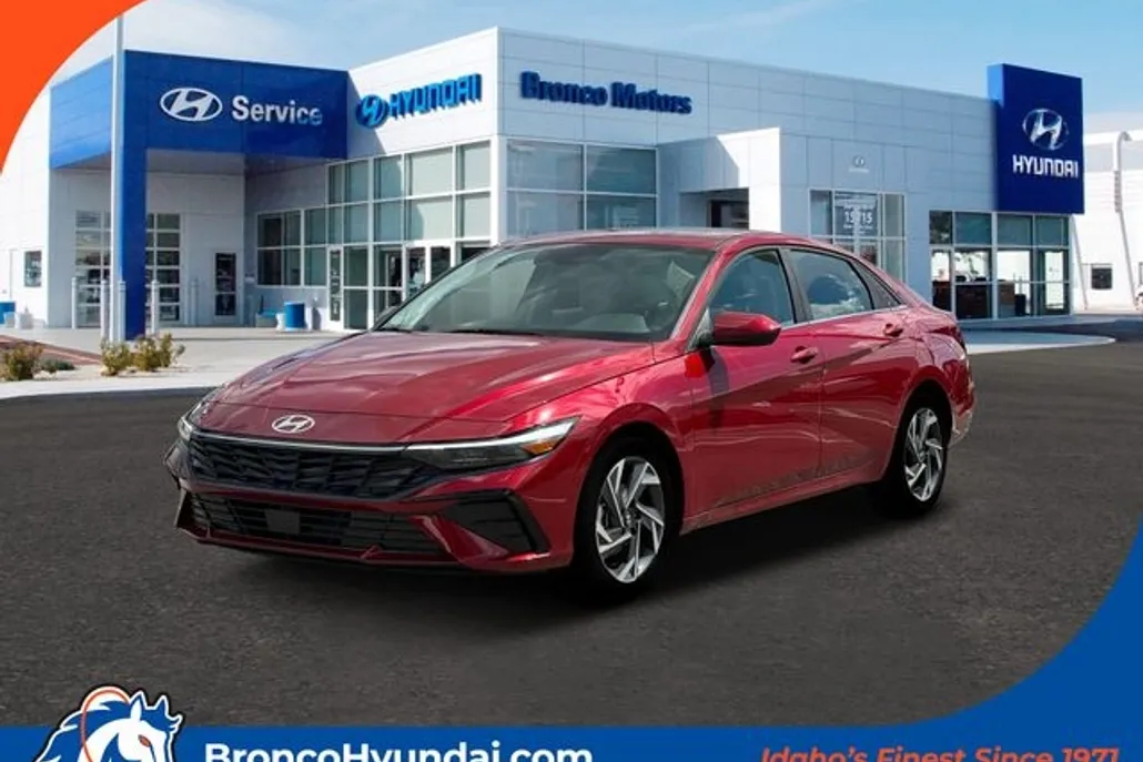 2025 Hyundai Elantra SEL Convenience photo 1