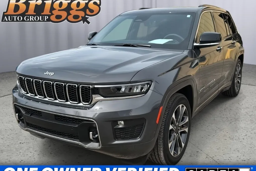2023 Jeep Grand Cherokee Overland photo 1