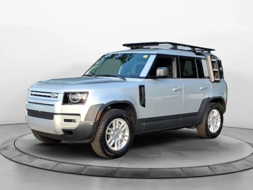 2024 Land Rover Defender 110 S photo 1