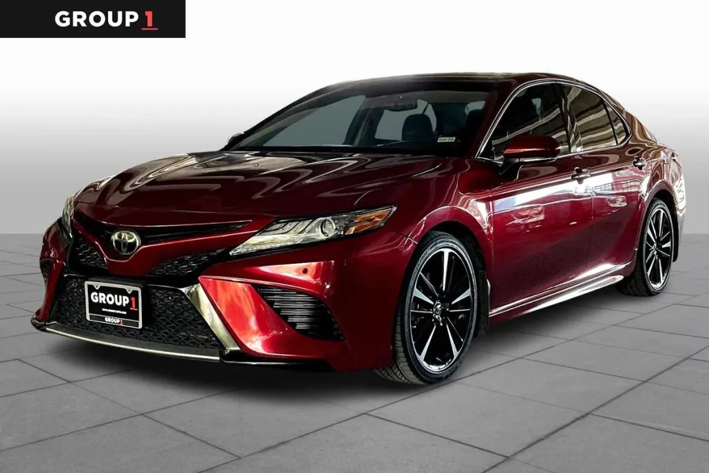 2018 Toyota Camry XSE photo 1