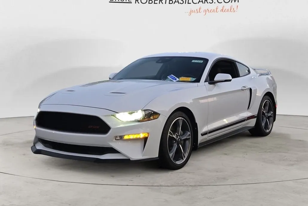 2022 Ford Mustang GT Premium photo 1