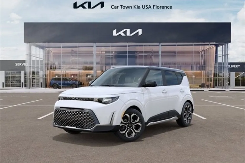 2025 Kia Soul EX photo 1