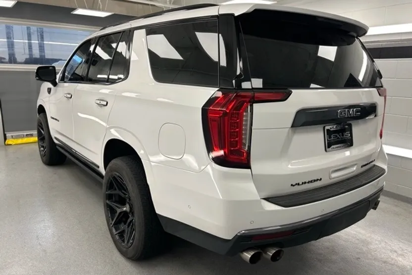 2023 Gmc Yukon Denali Ultimate photo 1