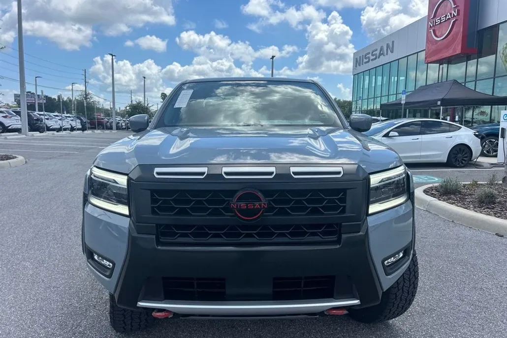 2025 Nissan Frontier PRO-4X photo 1