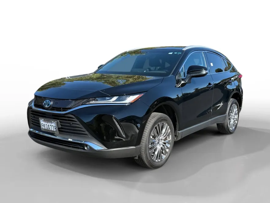 2024 Toyota Venza photo 1
