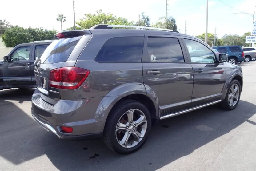 2016 Dodge Journey Crossroad photo 1