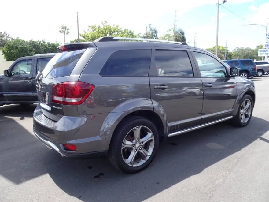 2016 Dodge Journey Crossroad photo 1