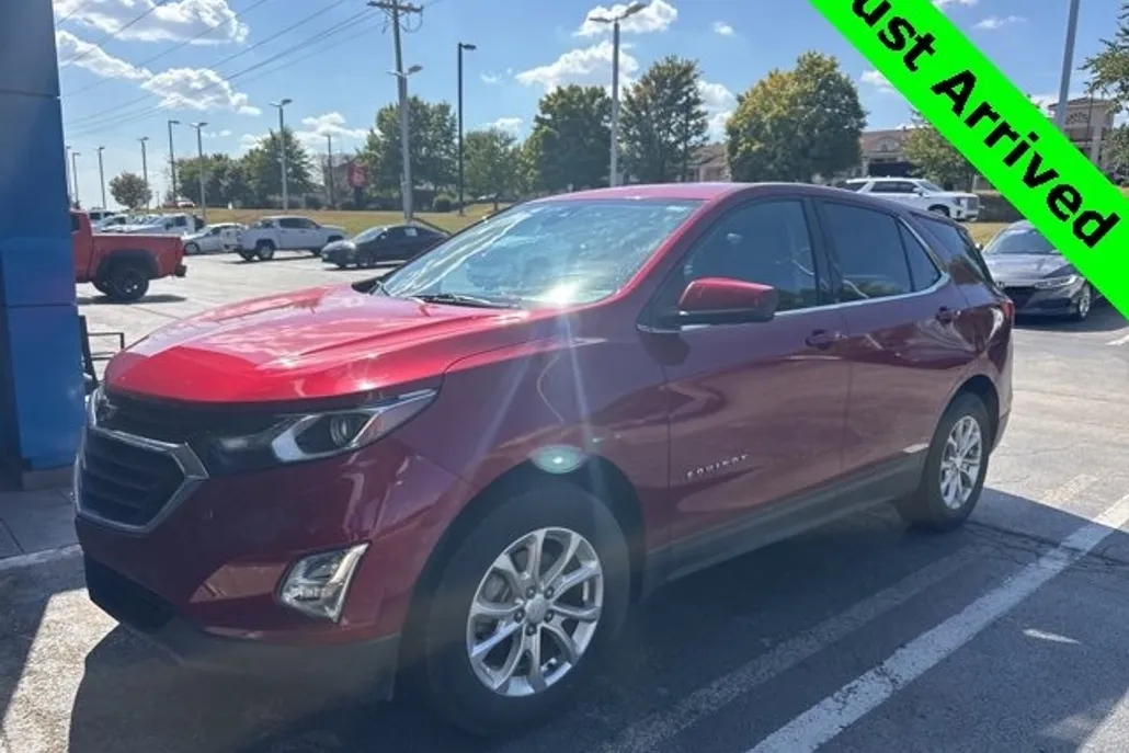 2020 Chevrolet Equinox LT photo 1
