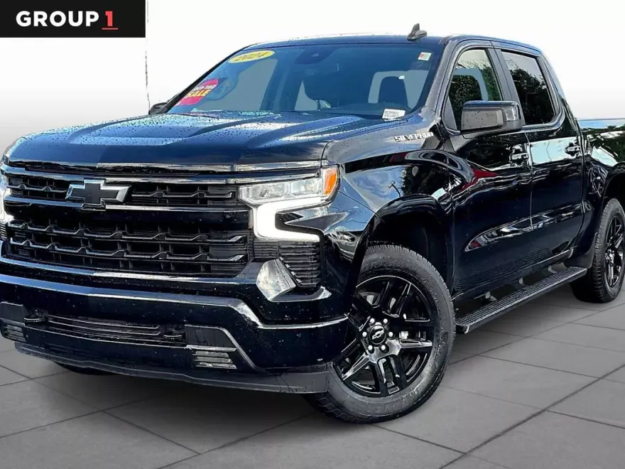 2024 Chevrolet Silverado 1500 RST photo 1