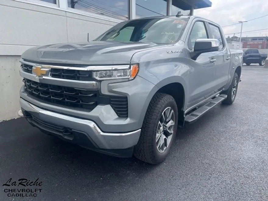 2024 Chevrolet Silverado 1500 LT photo 1