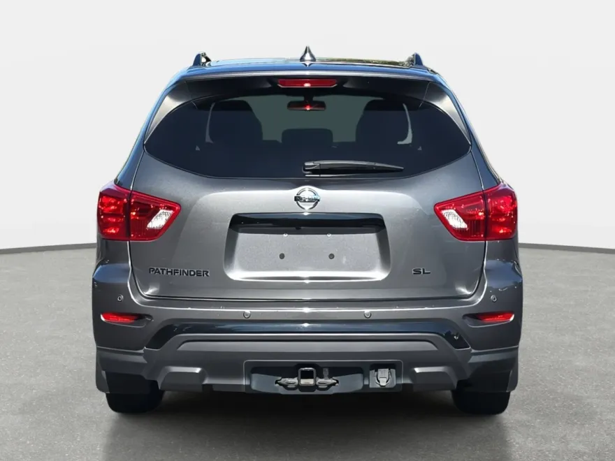 2020 Nissan Pathfinder SL photo 1