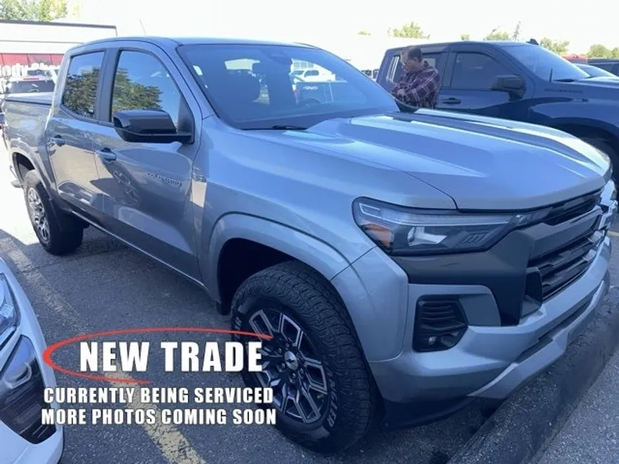 2023 Chevrolet Colorado Z71 photo 1