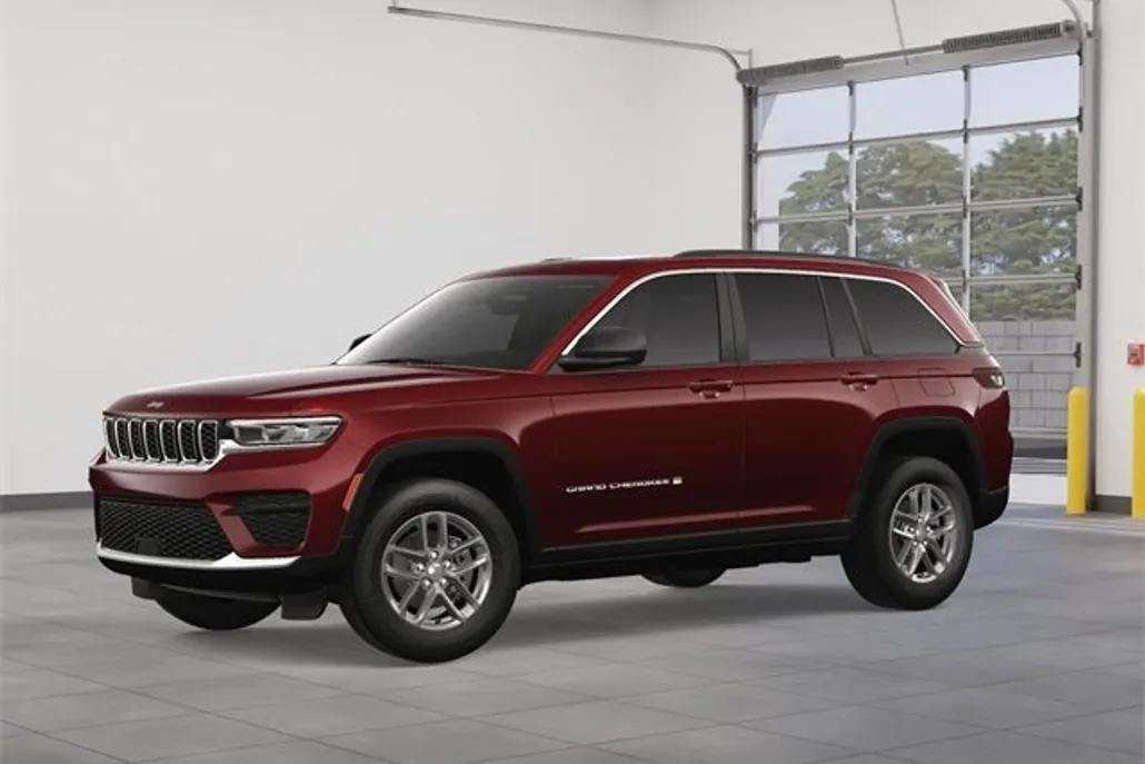 2025 Jeep Grand Cherokee Laredo Altitude photo 1