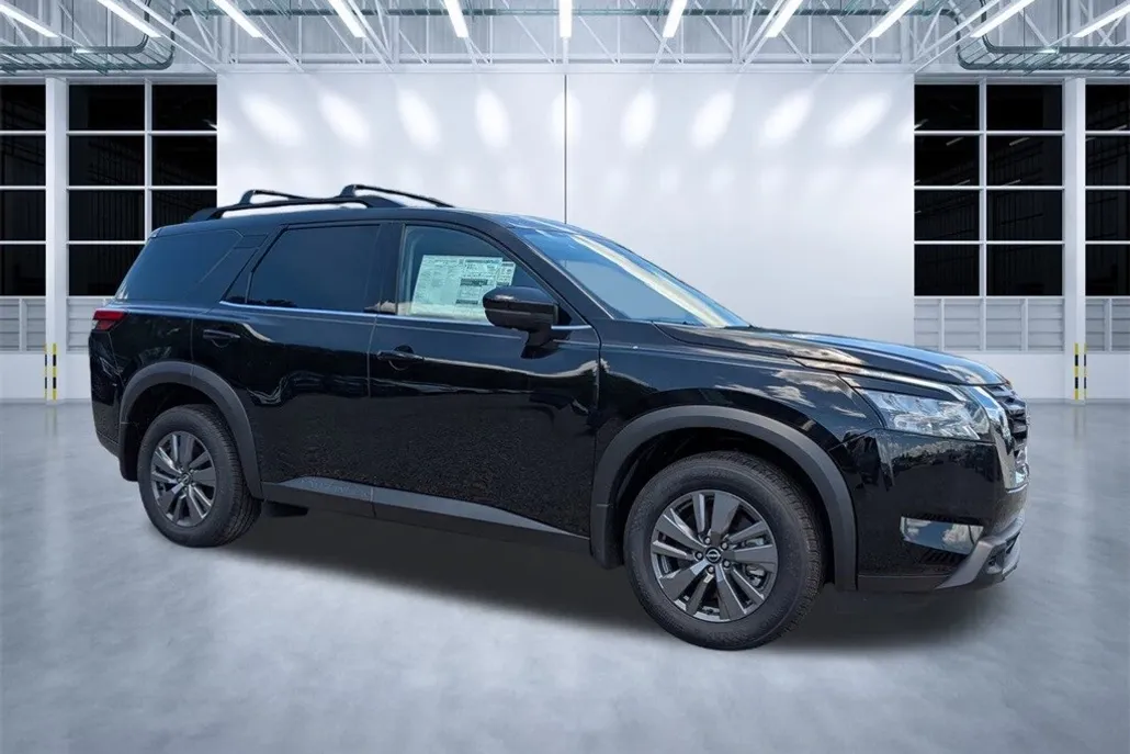 2025 Nissan Pathfinder SV photo 1
