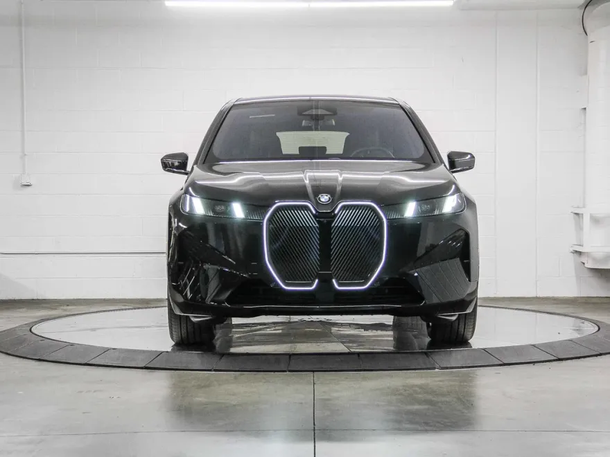 2026 Bmw iX photo 1