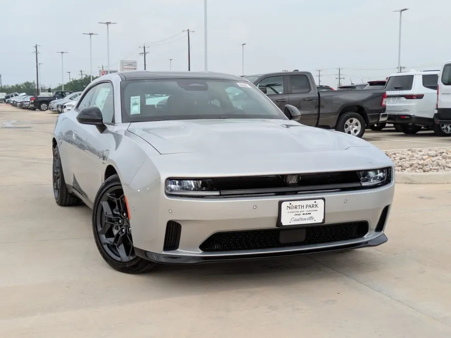 2025 Dodge Charger R/T photo 1