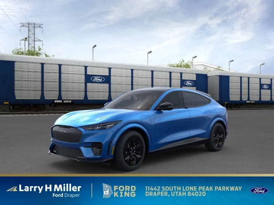 2025 Ford Mustang Mach-E GT photo 1