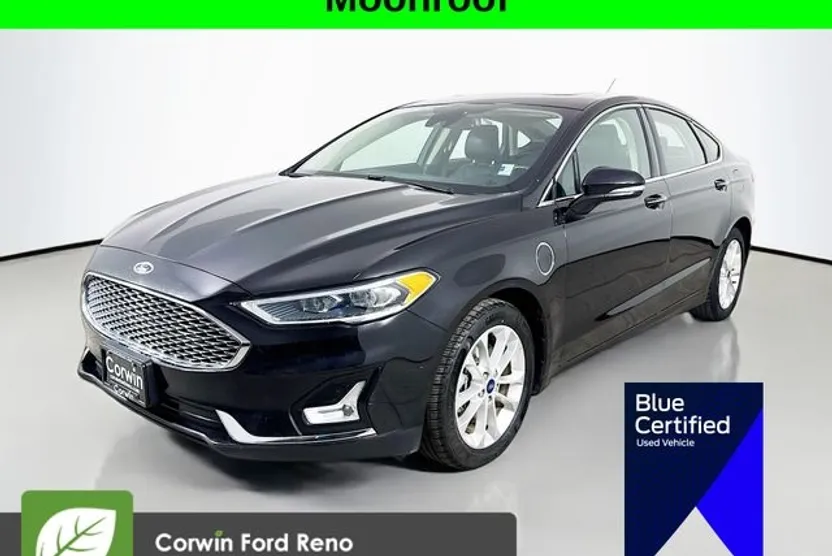 2019 Ford Fusion Energi Titanium photo 1