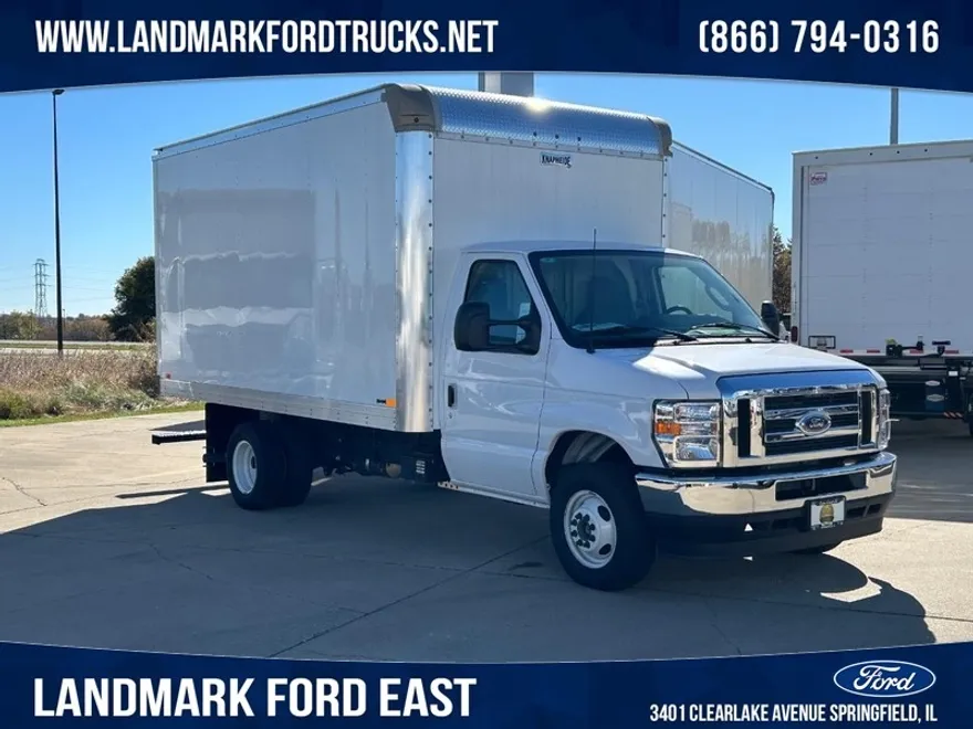 2025 Ford E-450 photo 1