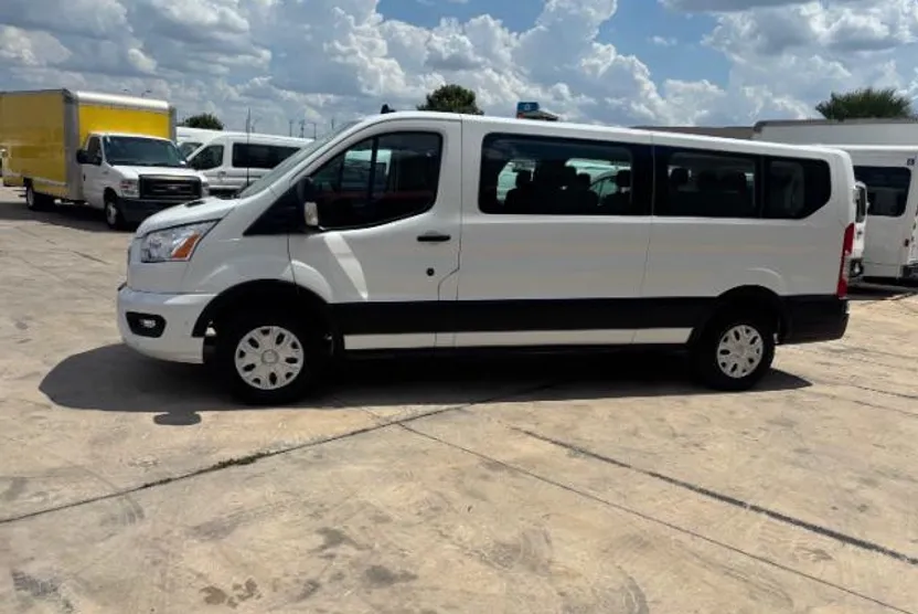 2021 Ford Transit Passenger XLT photo 1