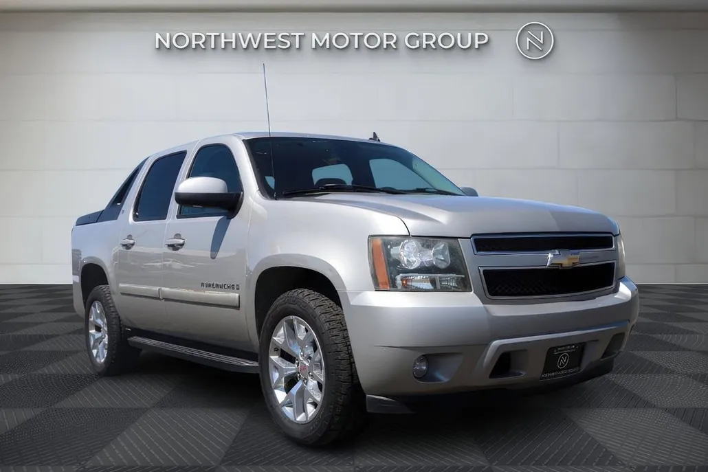 2008 Chevrolet Avalanche LS photo 1