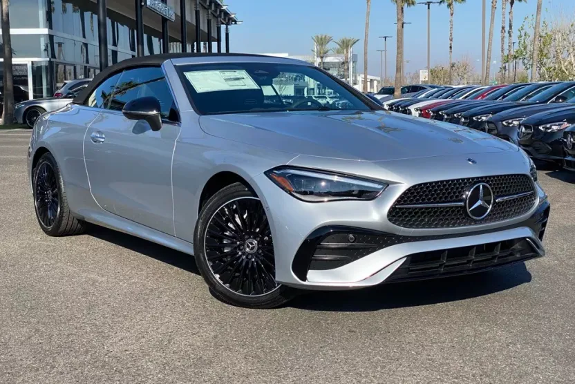 2025 Mercedes Benz CLE 300 4MATIC photo 1
