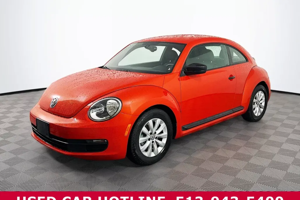 2016 Volkswagen Beetle 1.8T S photo 1