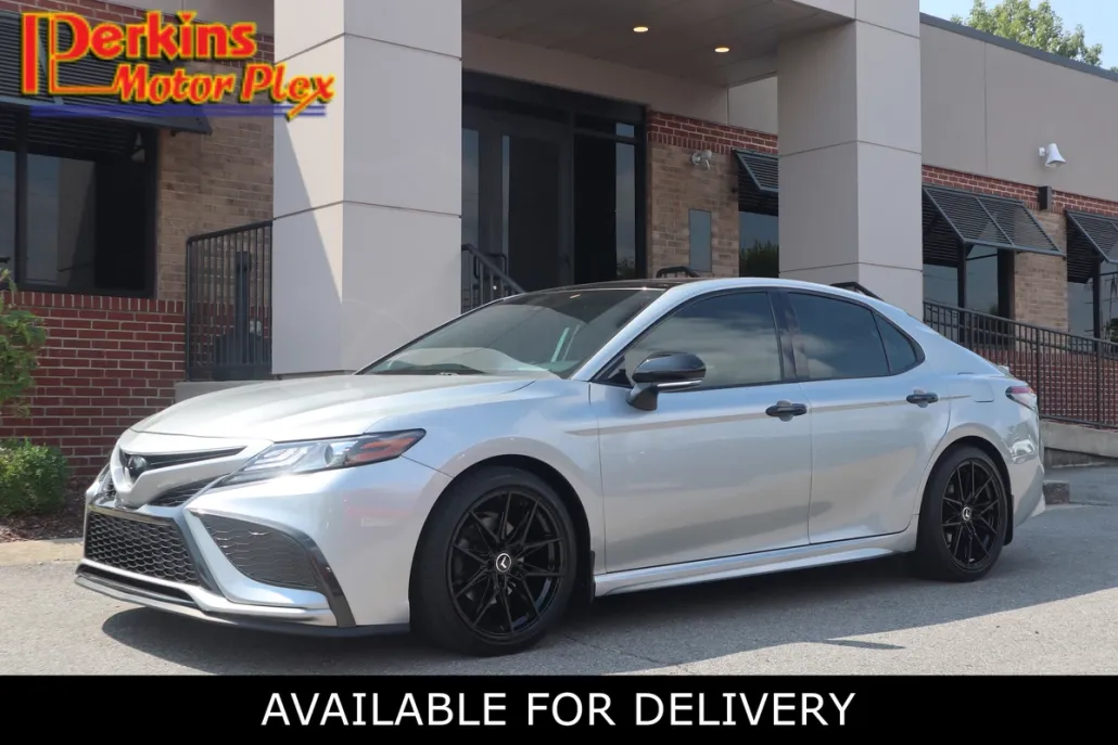 2022 Toyota Camry XSE photo 1