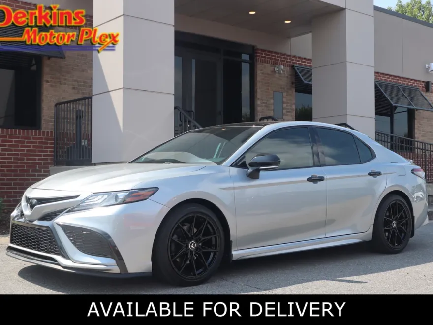 2022 Toyota Camry XSE photo 1