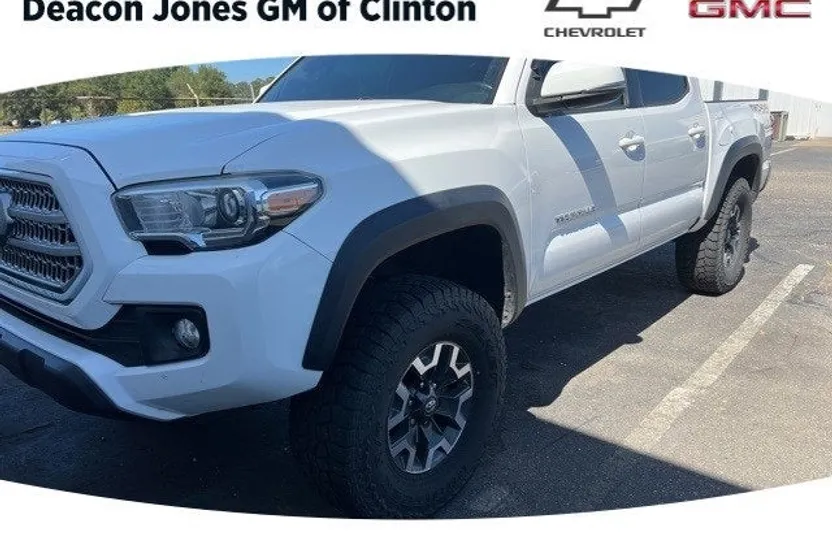 2017 Toyota Tacoma SR5 Sport TRD Pro photo 1