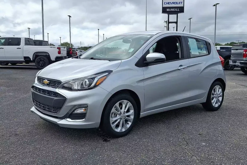 2021 Chevrolet Spark 1LT photo 1