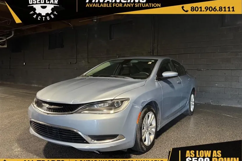 2015 Chrysler 200 Limited photo 1