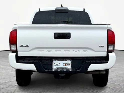 2022 Toyota Tacoma SR5 V6 photo 4