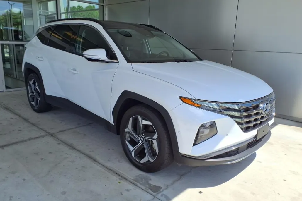 2024 Hyundai Tucson Limited photo 1
