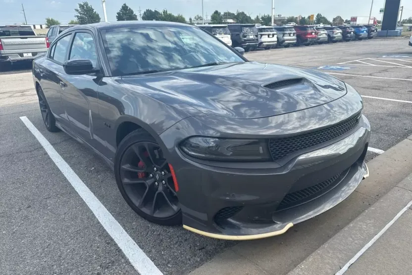 2023 Dodge Charger R/T photo 1