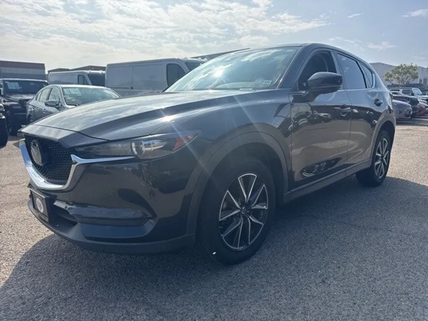2018 Mazda CX-5 Touring photo 1