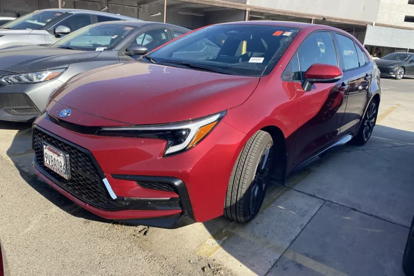 2025 Toyota Corolla Hybrid SE photo 1