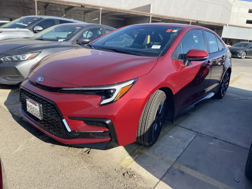 2025 Toyota Corolla Hybrid SE photo 1