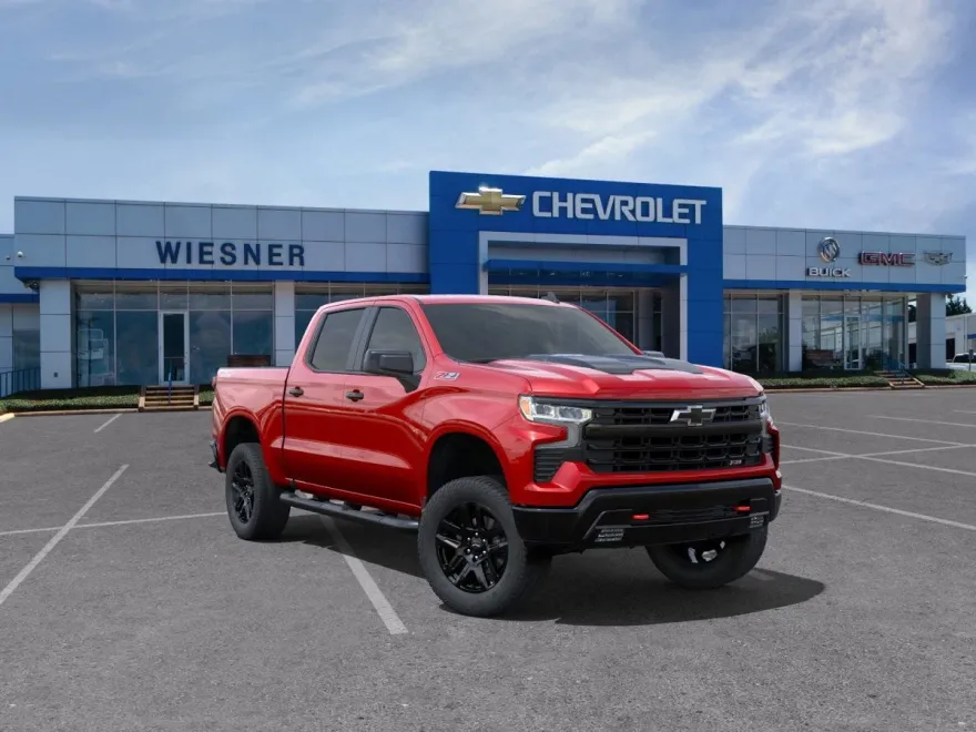 2025 Chevrolet Silverado Trail Boss LT photo 1