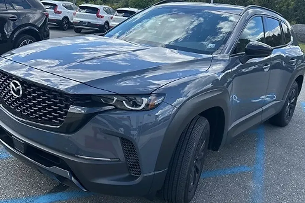 2025 Mazda CX-50 Premium photo 1
