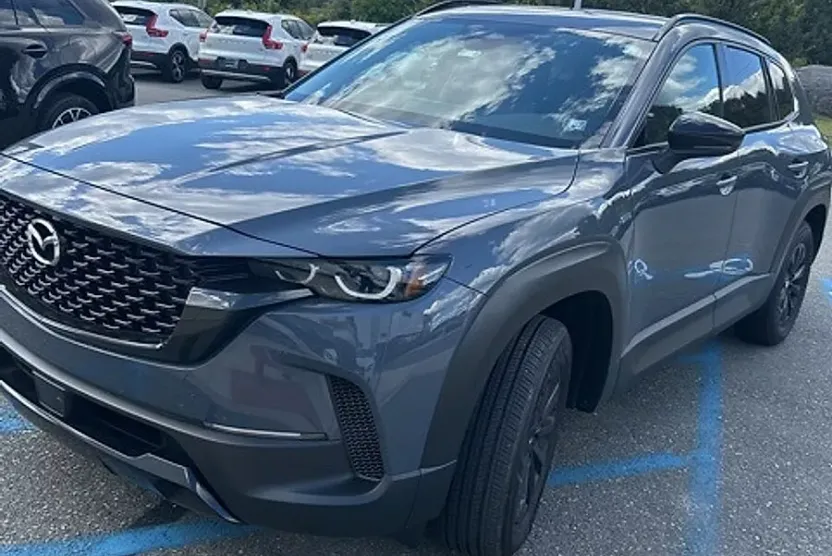 2025 Mazda CX-50 Premium photo 1
