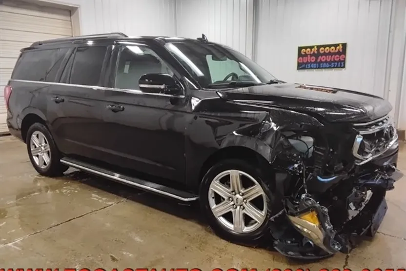 2019 Ford Expedition MAX XLT photo 1