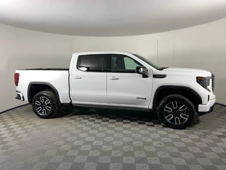 2025 Gmc Sierra 1500 AT4 photo 1