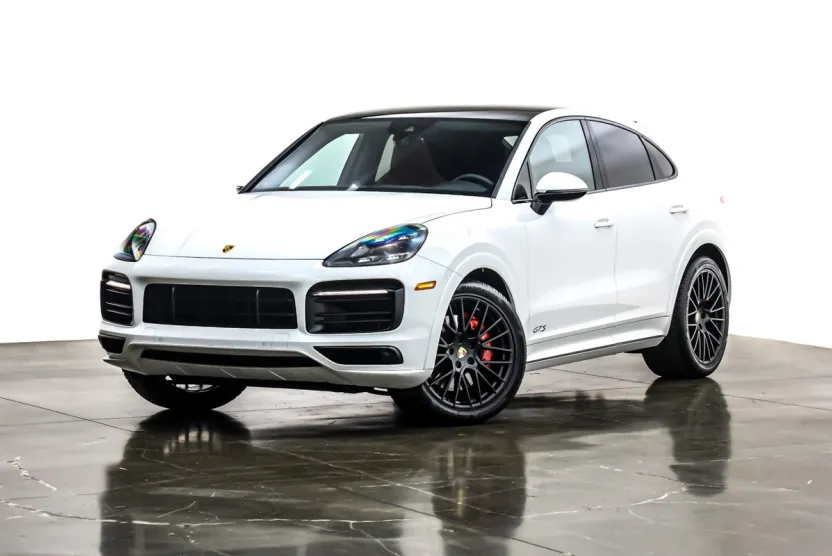 2021 Porsche Cayenne GTS Coupe photo 1